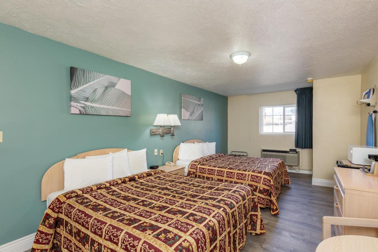 Stay Express Inn Elko Bagian luar foto