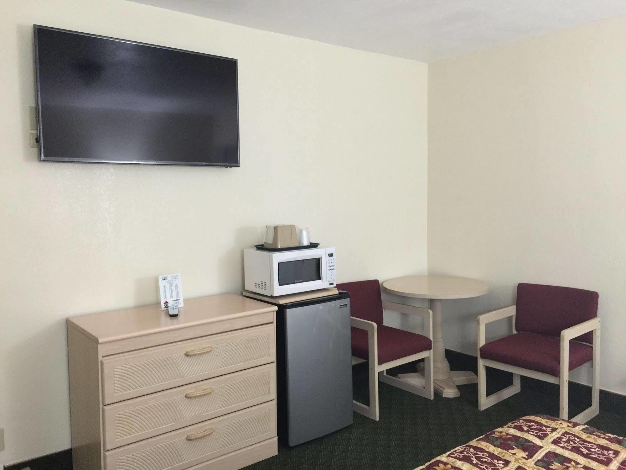 Stay Express Inn Elko Bagian luar foto