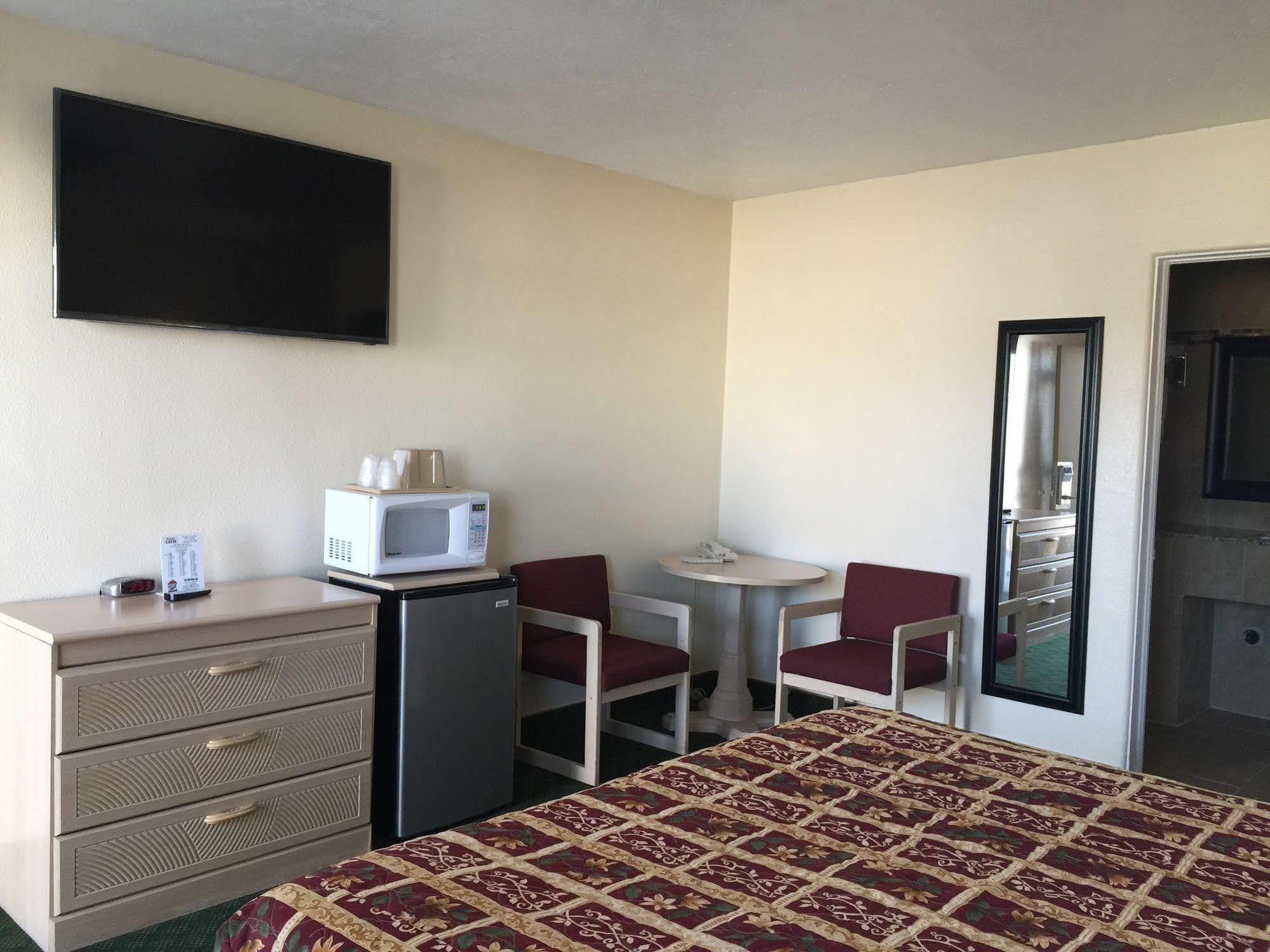 Stay Express Inn Elko Bagian luar foto